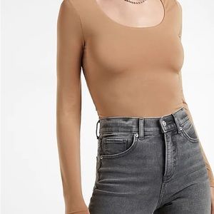 NWT Express Bodycon tan long sleeve bodysuit Size Large